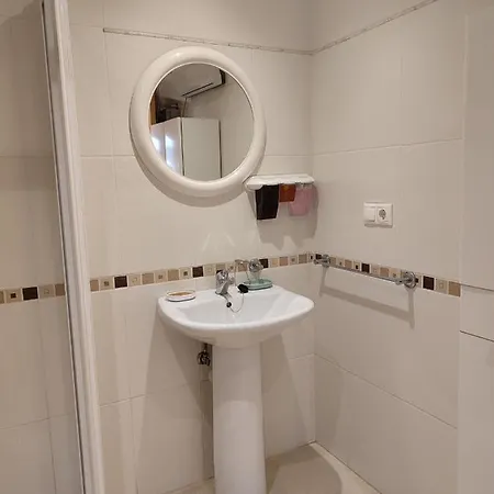 Vivienda De Uso Turistico Vut Lu 00-1435 Apartment